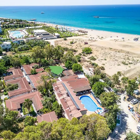 Aperion Beach Hotel Side